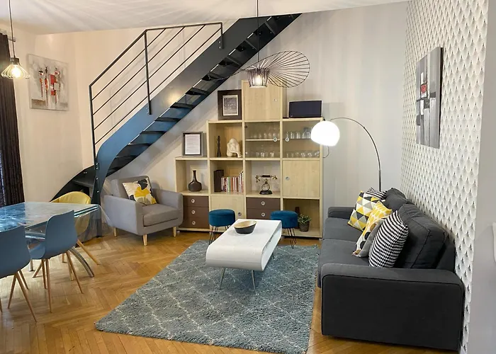 La Bonneterie Grand Appartement Part Dieu De Charme Pour 8 Personnes