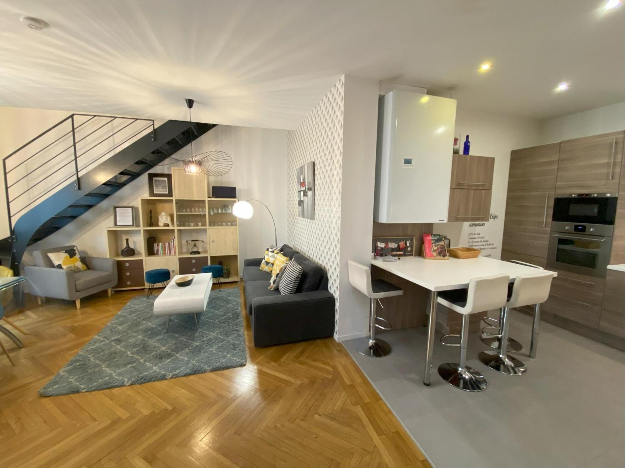 La Bonneterie Grand Part Dieu De Charme Pour 8 Personnes Apartment *