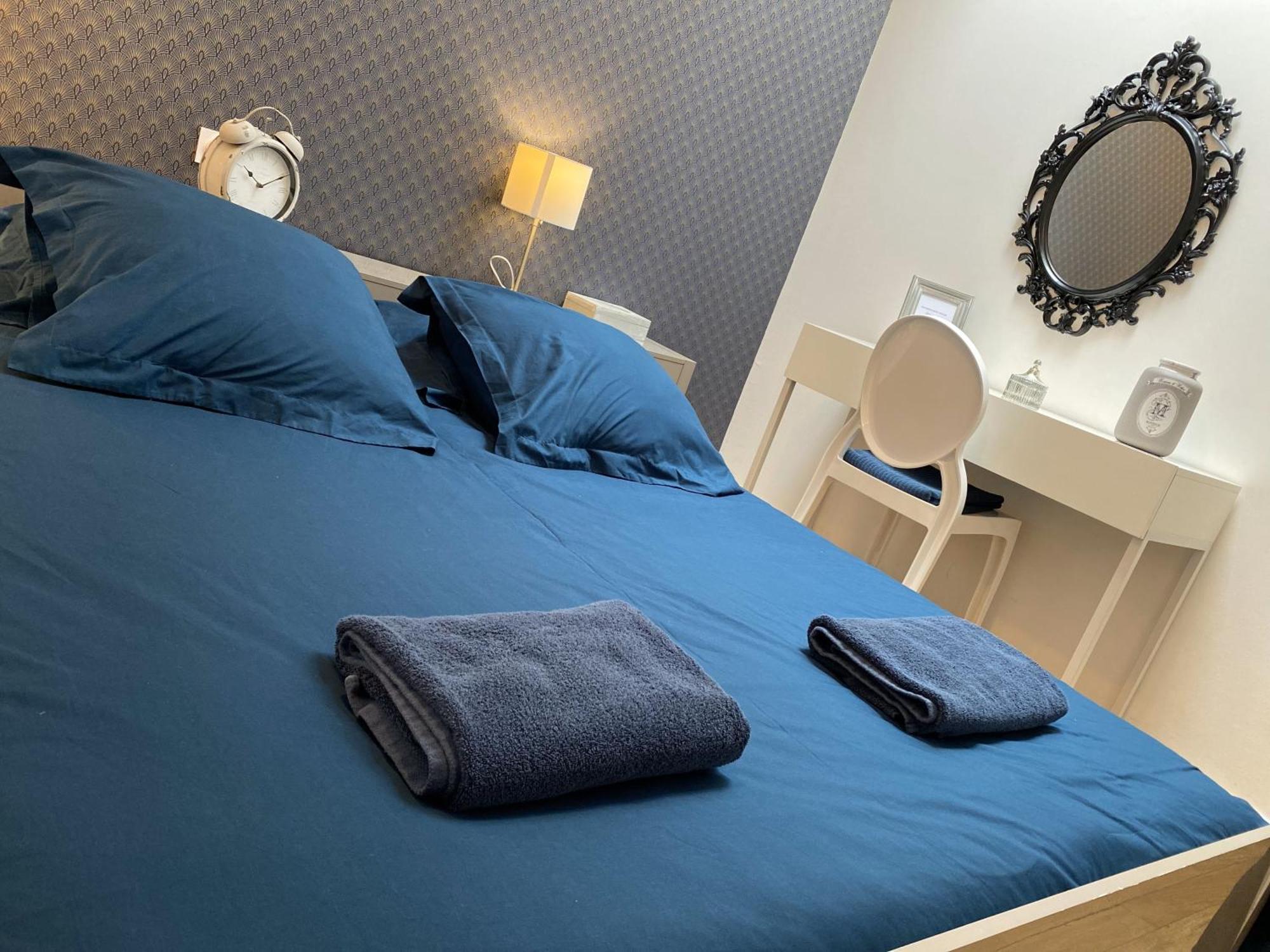 Appartement La Bonneterie Grand Part Dieu De Charme Pour 8 Personnes Lyon